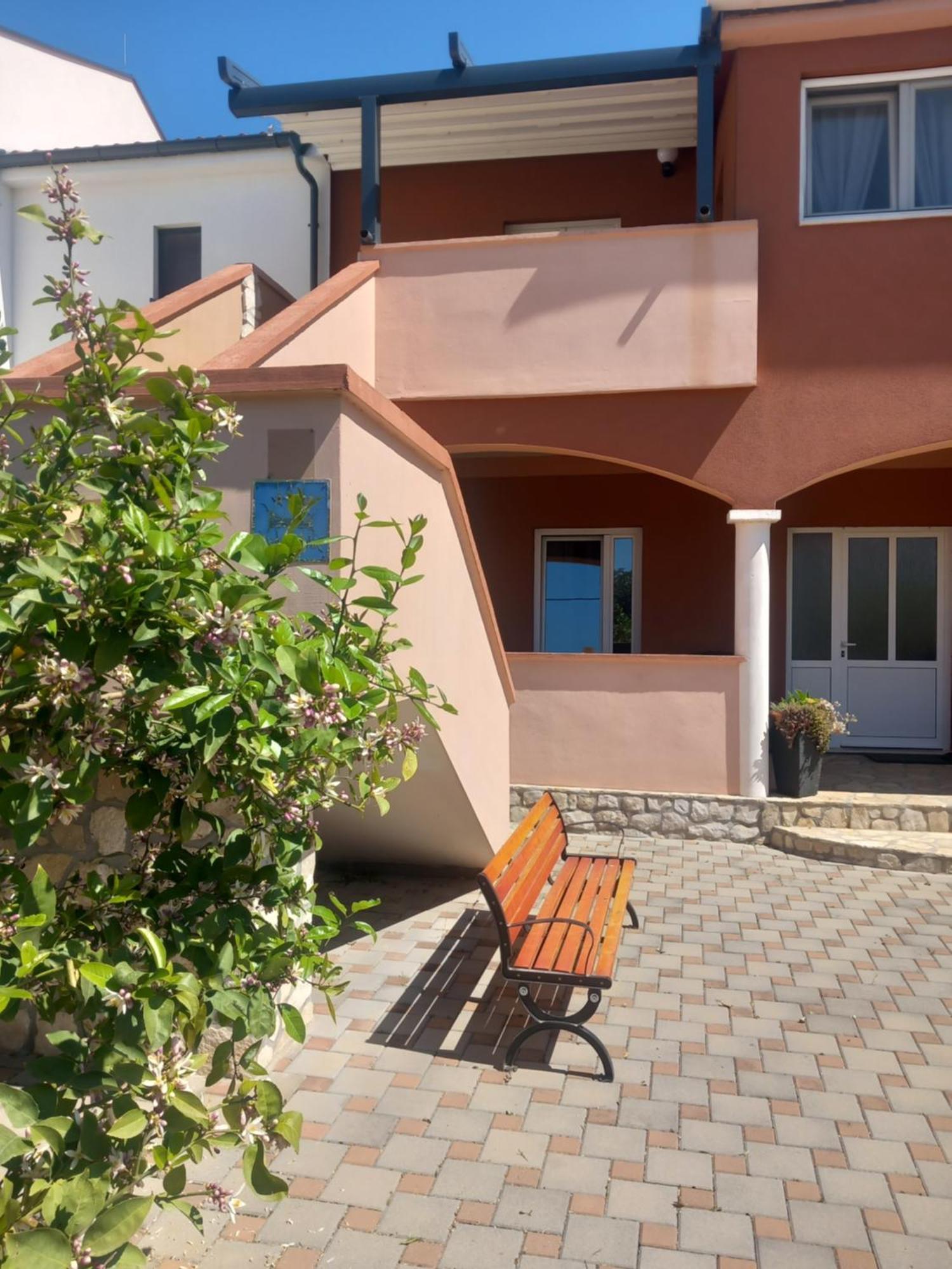 Apartmani Goga Biograd Na Moru Exterior photo